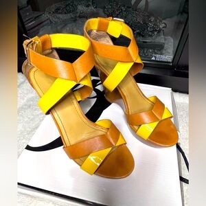 NINE WEST PLATFORM SANDAL size 9 with brown leather and yellow patent leather